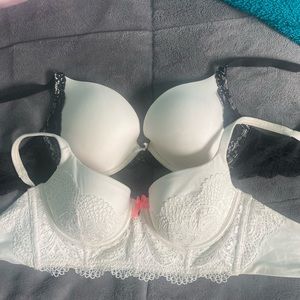 Victoria’s Secret 34d.